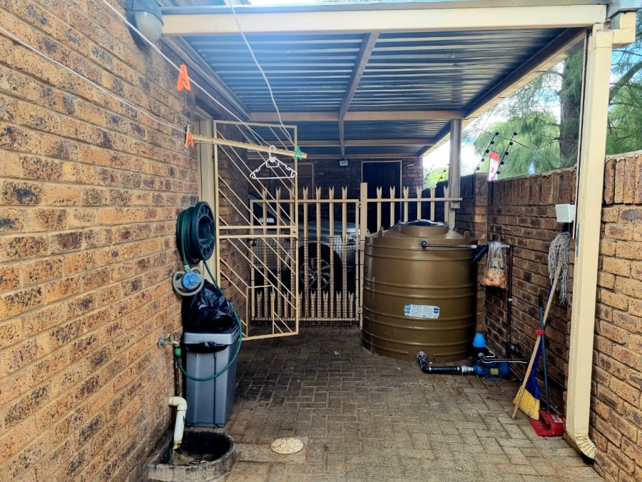 3 Bedroom Property for Sale in Carters Glen Northern Cape